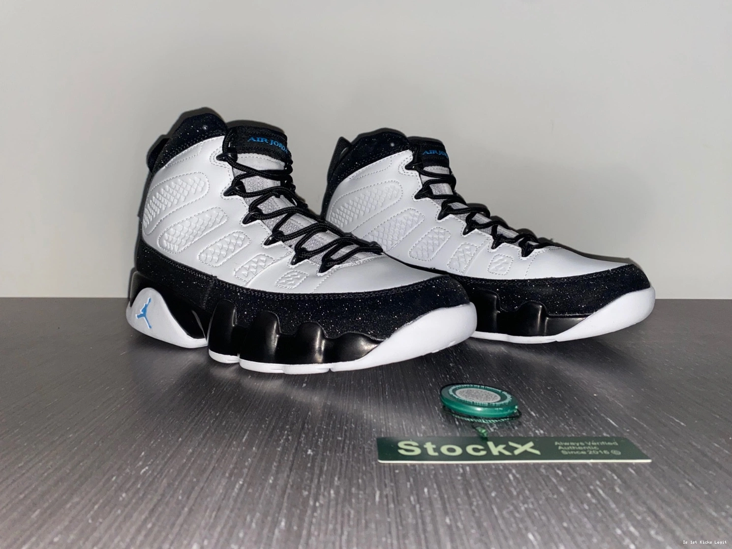 University Jordan - Retro CT8019-140 9 Blue 0404